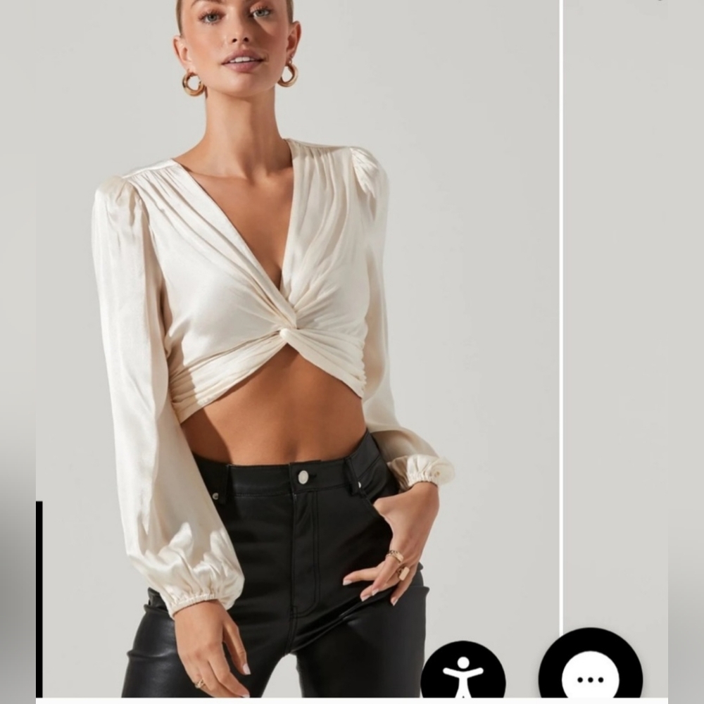 ASTR the label top Nix Twist Front long Sleeve Top